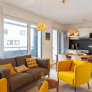 Appartement Kevrennad: Appart De Standing 1 Ch Au Capucins, Proche Bus, Tram Et Commodités, Brest
